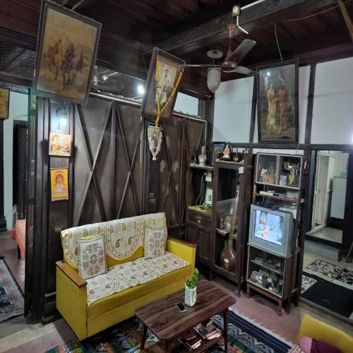 Diwan Atre Wada